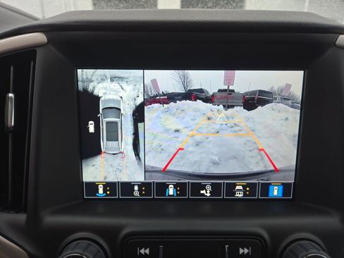 Used 2023 GMC Terrain Denali w/ Denali Premium Package image 22