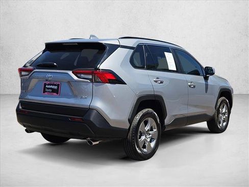 Used 2025 Toyota RAV4 XLE w/ Convenience Package FWD image 5