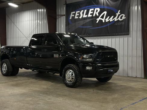 Used 2018 RAM 3500 Laramie w/ Sport Appearance Group image 38