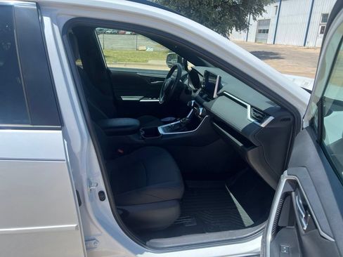 Used 2023 Toyota RAV4 SE AWD/4WD image 17