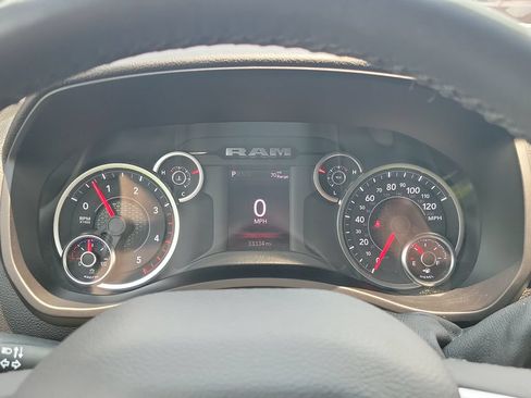 Used 2025 RAM 2500 Big Horn AWD/4WD image 12
