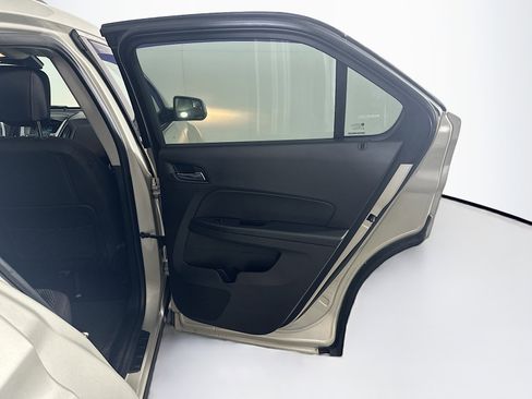 Used 2013 Chevrolet Equinox LT w/ Chrome Package image 29