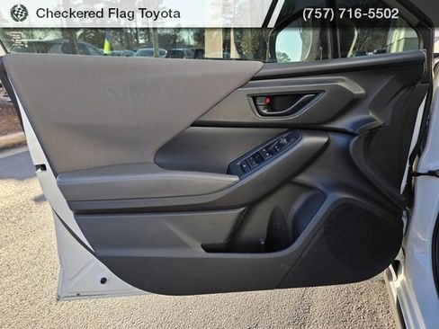 Used 2024 Subaru Crosstrek 2.0i Premium image 20