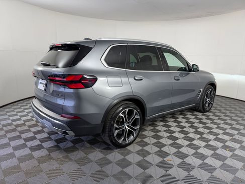 Used 2024 BMW X5 xDrive40i w/ Premium Package image 9
