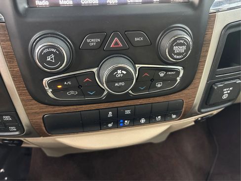 Used 2017 RAM 1500 Laramie w/ Convenience Group AWD/4WD image 36