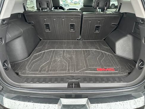 Used 2020 GMC Terrain SLT w/ Preferred Package image 13