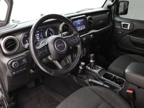 Used 2023 Jeep Wrangler Unlimited w/ Cold Weather Group AWD/4WD image 13