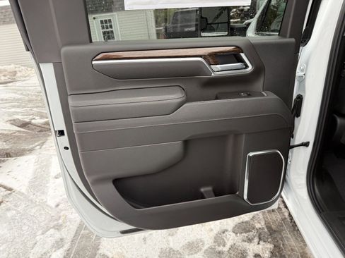 New 2026 GMC Sierra 3500 SLE w/ Preferred Package image 17
