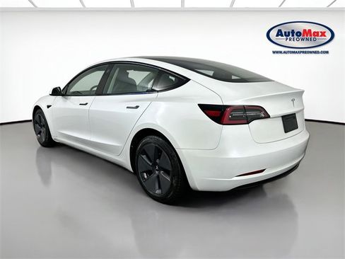 Used 2023 Tesla Model 3 Standard Range image 6
