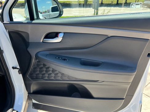 Used 2020 Hyundai Santa Fe SE FWD image 6