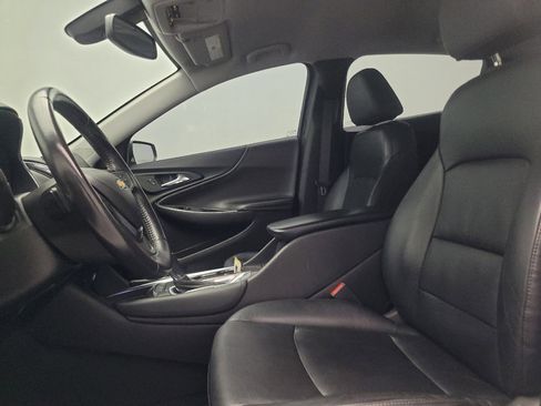 Used 2018 Chevrolet Malibu LT w/ Leather Package image 17