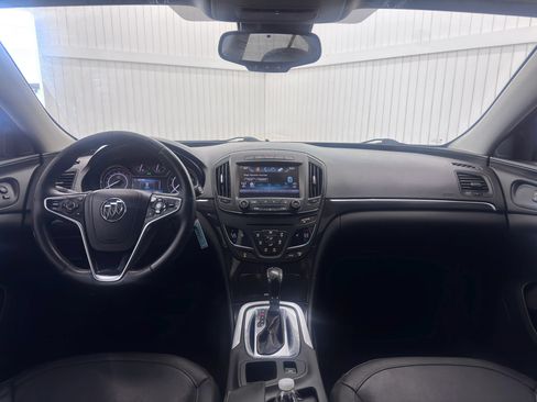 Used 2017 Buick Regal Sport Touring FWD image 17