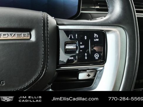 Used 2023 Land Rover Range Rover SV image 11