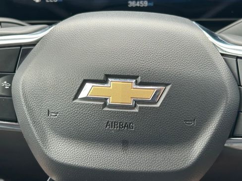 Used 2025 Chevrolet Equinox LT w/ Convenience Package II FWD image 34