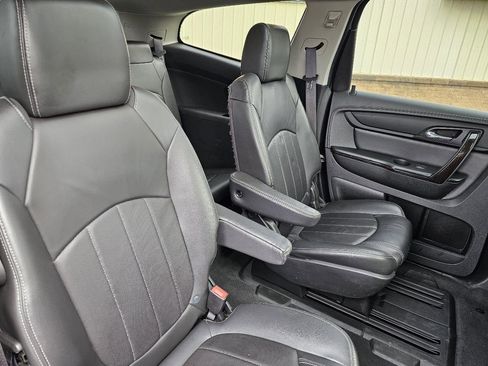 Used 2015 Chevrolet Traverse LTZ image 23