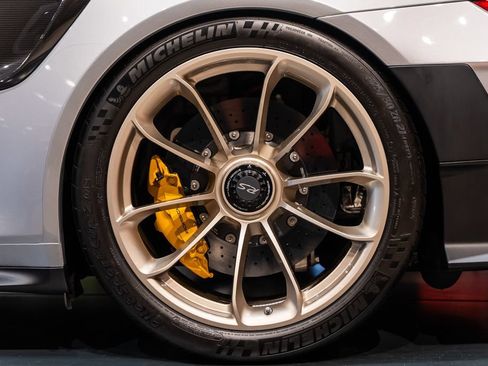 Used 2018 Porsche 911 GT2 RS RWD image 18