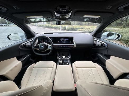 Certified 2025 BMW X3 xDrive30i w/ Premium Package image 25