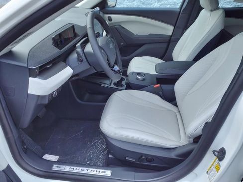 New 2023 Ford Mustang Mach-E Premium image 5