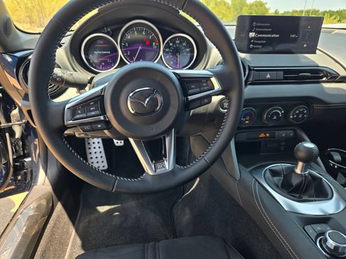 New 2026 MAZDA MX-5 Miata Club w/ Interior Package RWD image 10