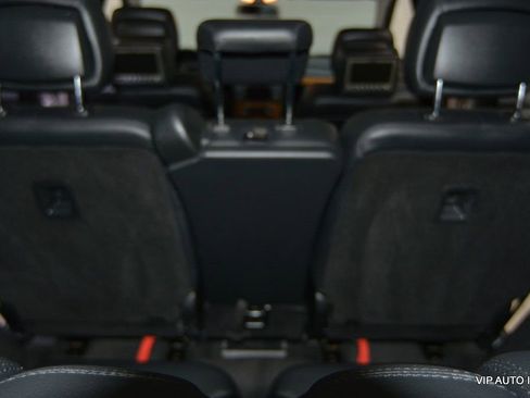 Used 2009 Mercedes-Benz R 320 BlueTEC 4MATIC image 21