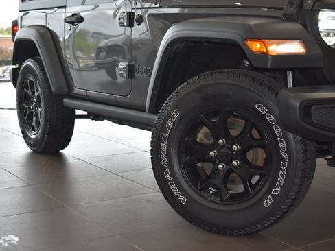 Used 2021 Jeep Wrangler Sport AWD/4WD image 3