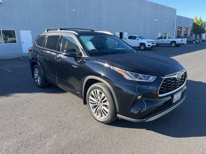 Used 2021 Toyota Highlander Platinum