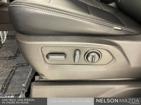 Used 2022 Chevrolet Silverado 1500 LT AWD/4WD image 26