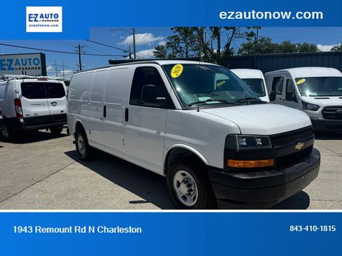 Used 2020 Chevrolet Express 2500 w/ Driver Convenience Package RWD image 1