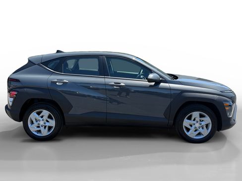 Certified 2026 Hyundai Kona SE FWD image 6