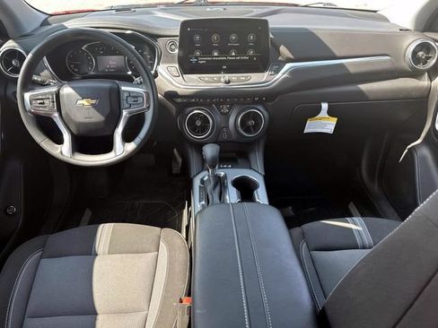 Certified 2024 Chevrolet Blazer LT w/ Convenience Package FWD image 15