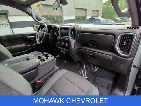 Certified 2022 Chevrolet Silverado 1500 LT AWD/4WD image 29