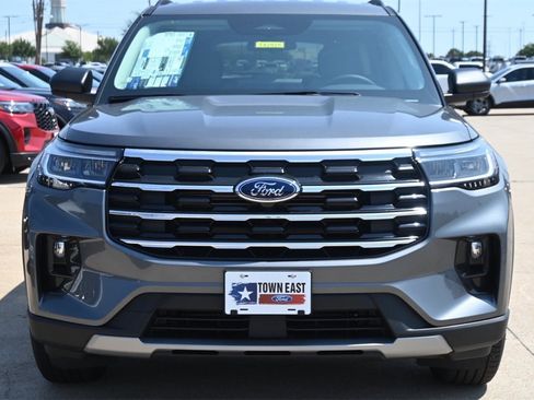 New 2025 Ford Explorer Active w/ Active Comfort Package image 30