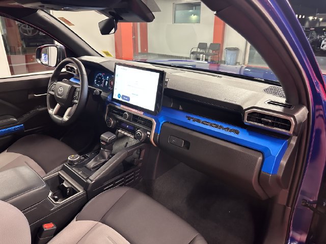 Used 2024 Toyota Tacoma TRD Off-Road AWD/4WD image 17