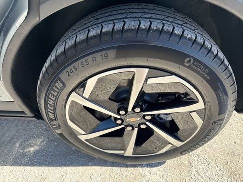 Used 2026 Chevrolet Equinox EV LT image 24