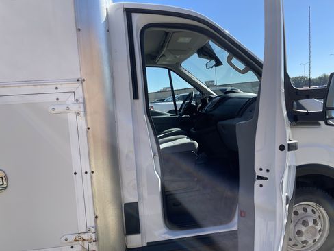 Used 2019 Ford Transit 350 138 DRW w/ Interior Upgrade Package image 15