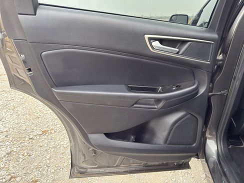 Used 2018 Ford Edge SEL w/ Equipment Group 201A image 12