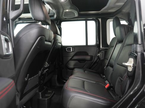 Used 2024 Jeep Wrangler Unlimited Rubicon AWD/4WD image 20