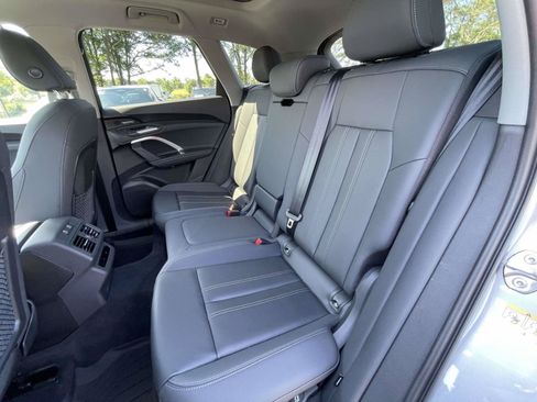 Certified 2025 Audi Q5 Premium AWD/4WD image 13