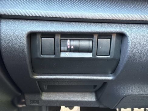 Used 2024 Subaru Crosstrek 2.5i Sport AWD/4WD image 12