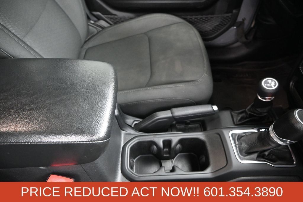 Used 2022 Jeep Wrangler Unlimited Sport AWD/4WD image 27