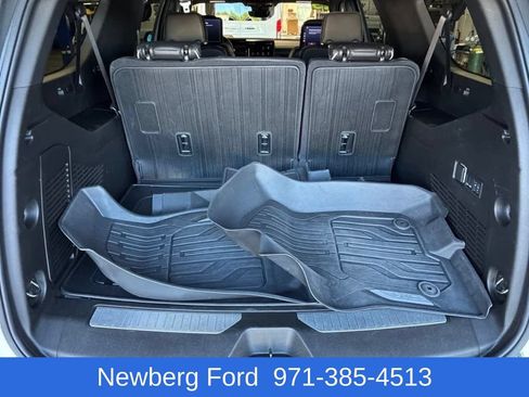 Used 2025 GMC Yukon XL AT4 Ultimate w/ LPO, AT4 Appearance Package AWD/4WD image 39