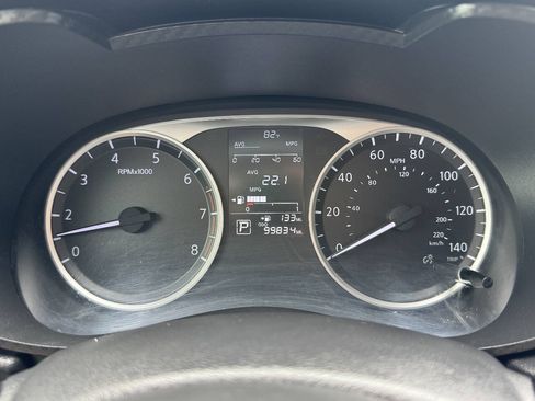 Used 2021 Nissan Versa S FWD image 24
