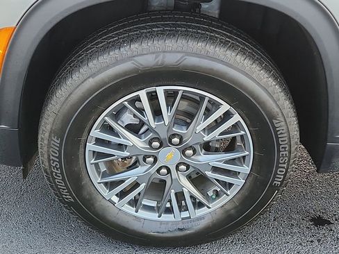 Certified 2024 Chevrolet Traverse LT image 14