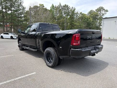 New 2026 RAM 3500 Laramie w/ Night Edition AWD/4WD image 7