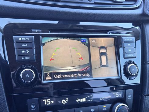 Used 2020 Nissan Rogue SV w/ Sun & Sound Touring Package image 21