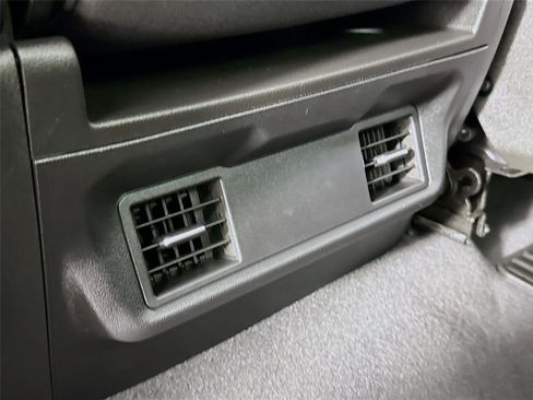 Used 2023 Chevrolet Silverado 1500 Custom image 23