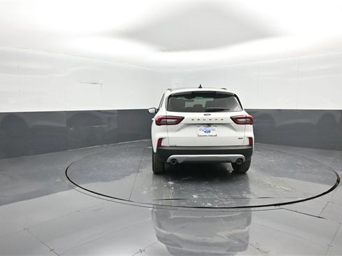 Certified 2025 Ford Escape Base w/ PHEV Premium Package image 6