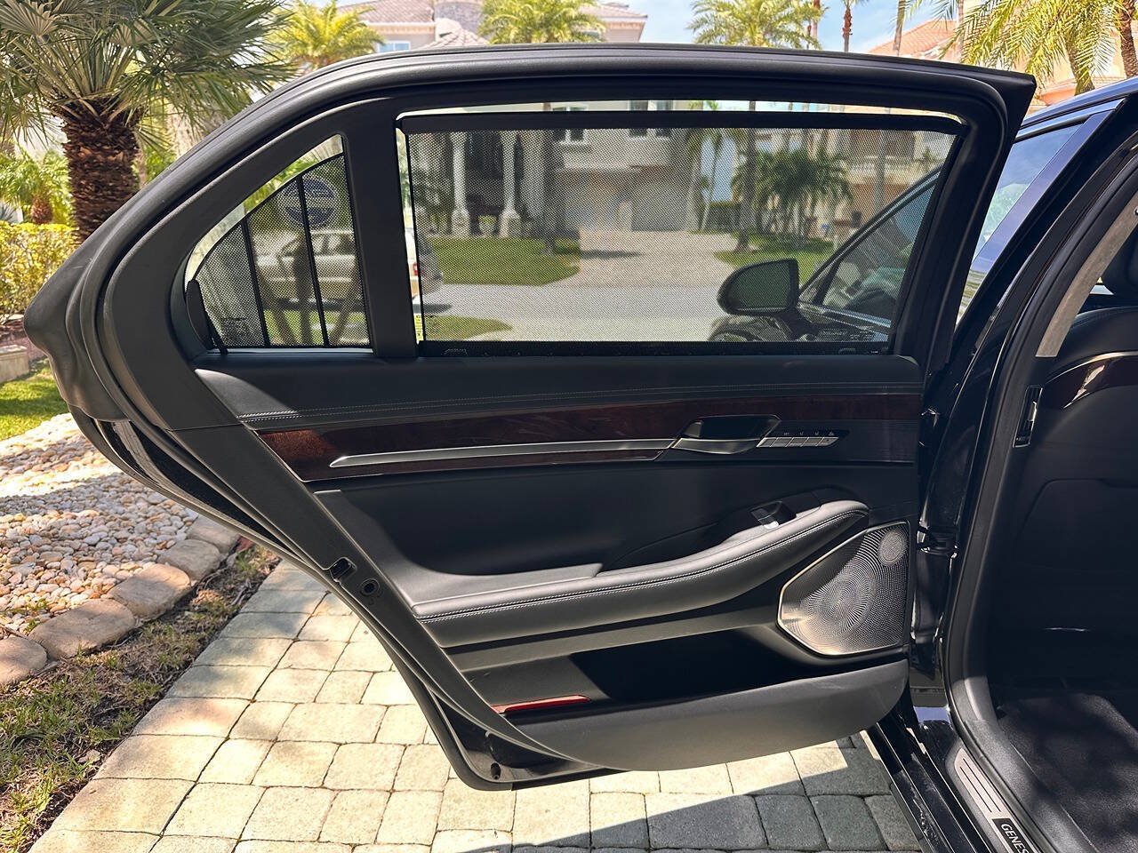 Used 2017 Genesis G90 5.0 Ultimate AWD/4WD image 72