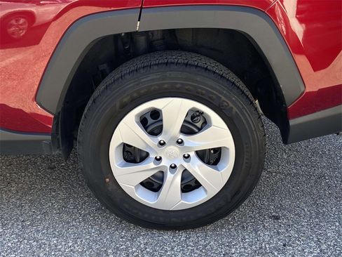 Used 2025 Toyota RAV4 LE image 9