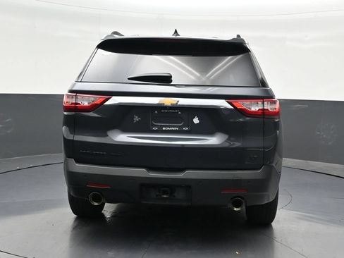 Used 2021 Chevrolet Traverse LT FWD image 4